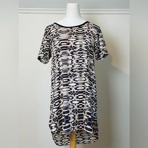 LUSH (Nordstrom) printed shift dress
